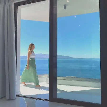 Luxury Panoramic Sea View Apartment - Swimming Pool - Green Hill Residence דירה *
